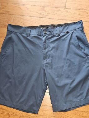 Travis Mathew Navy Flat Front Performance Shorts Sz 35